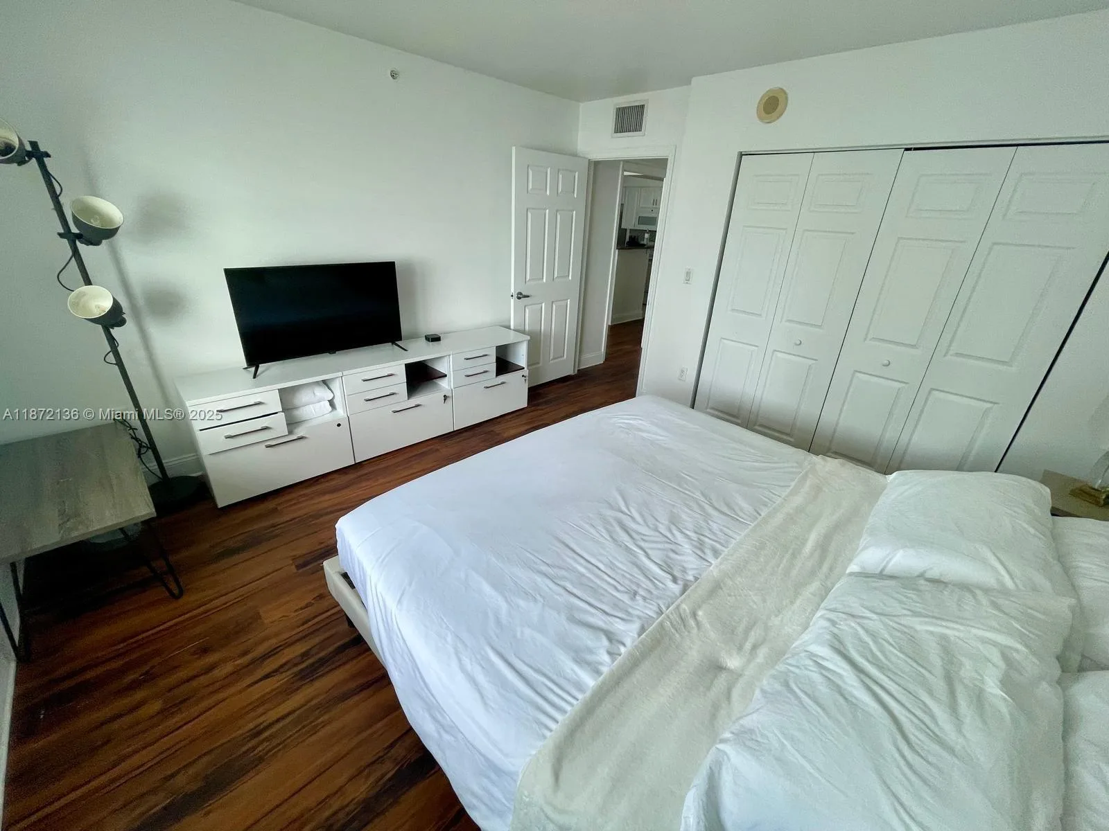 1155 Brickell Bay Dr # 1805, Miami, FL 33131 photo 7