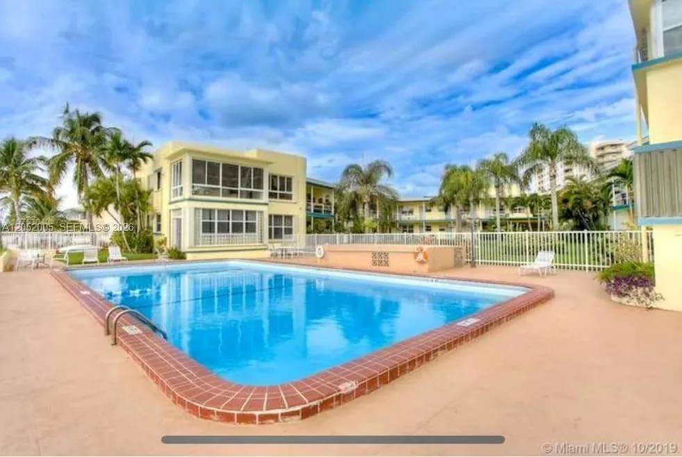 910 Bay Dr # 9, Miami Beach, FL 33141 photo 3