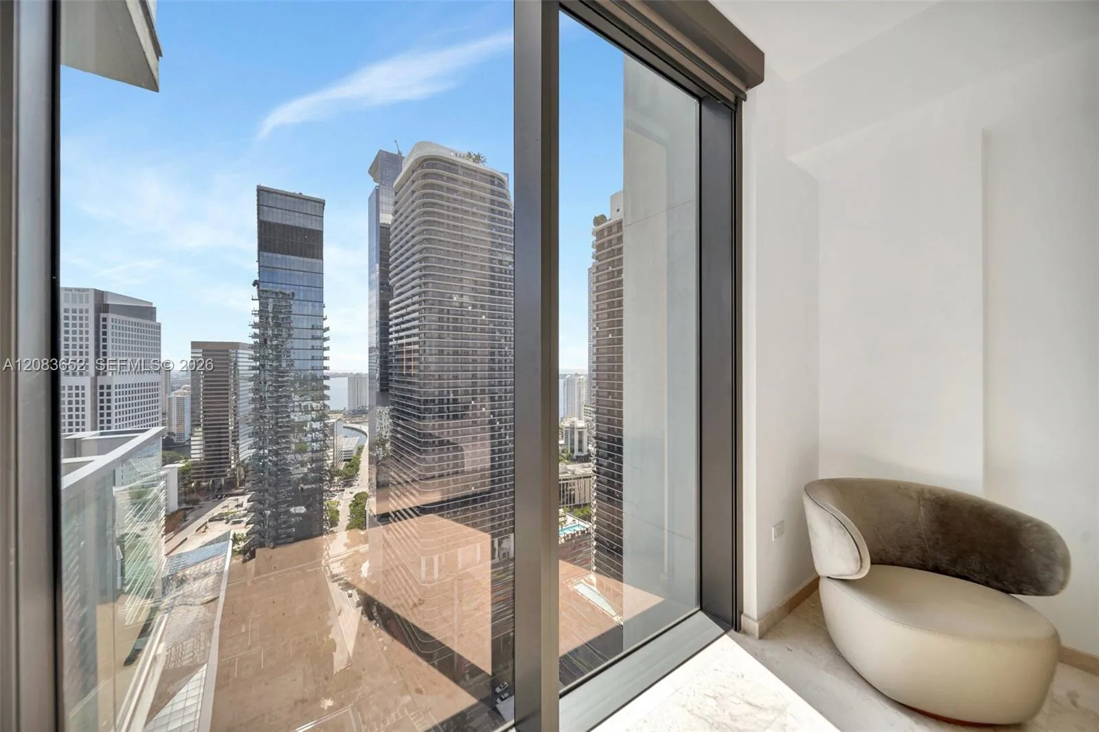 88 SW 7th St # 3203, Miami, FL 33130