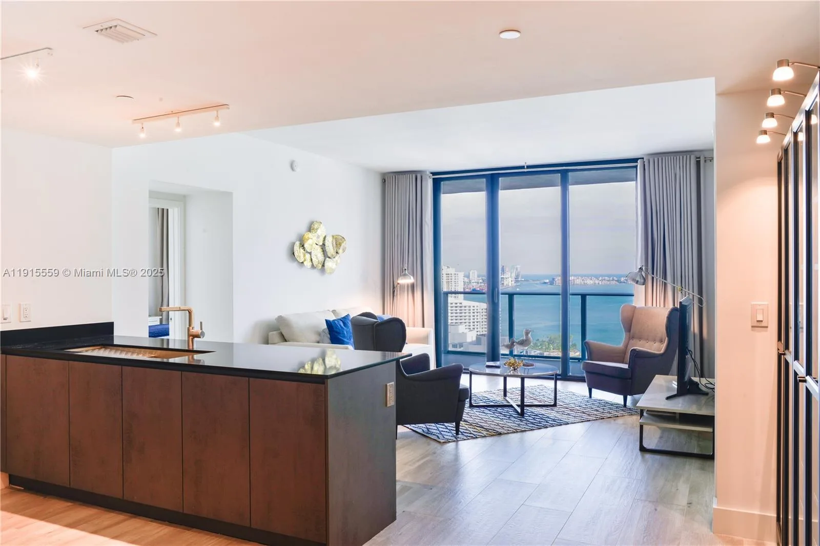 1010 Brickell Ave # 3002, Miami, FL 33131 photo 5