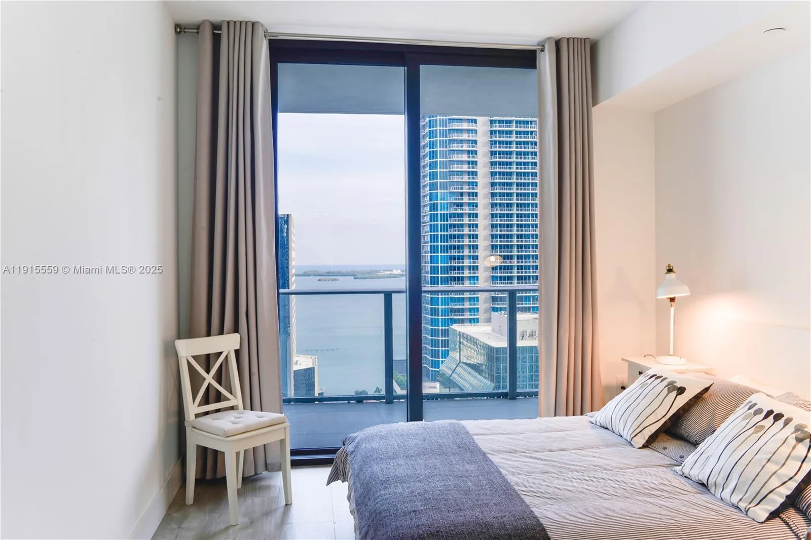 1010 Brickell Ave # 3002, Miami, FL 33131 photo 7