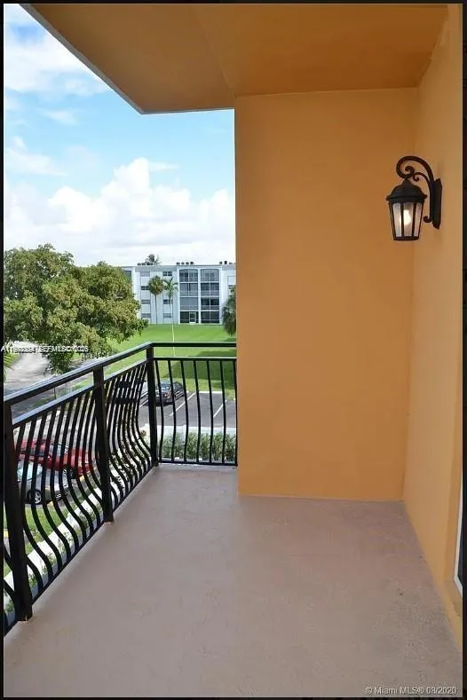 555 E Dania Beach Blvd # 5, Dania Beach, FL 33004 photo 4