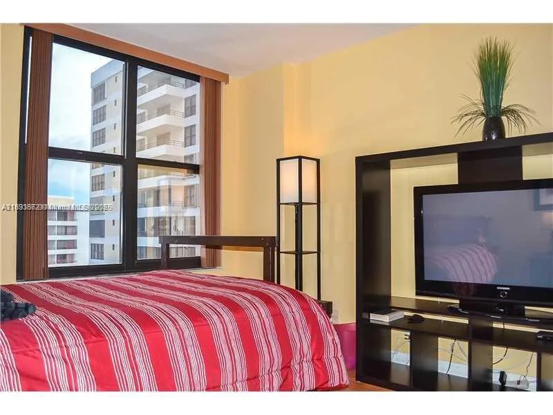 2500 PARKVIEW DR # 1919, Hallandale Beach, FL 33009 photo 12