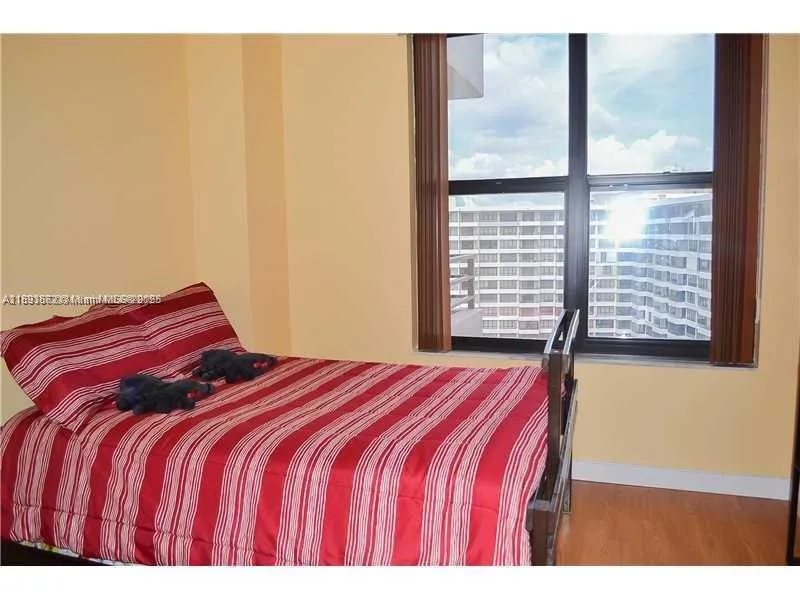 2500 PARKVIEW DR # 1919, Hallandale Beach, FL 33009 photo 13