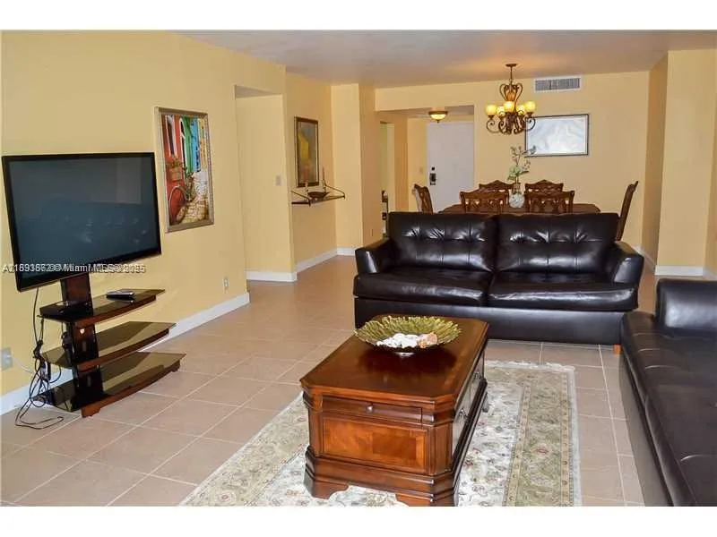 2500 PARKVIEW DR # 1919, Hallandale Beach, FL 33009 photo 4