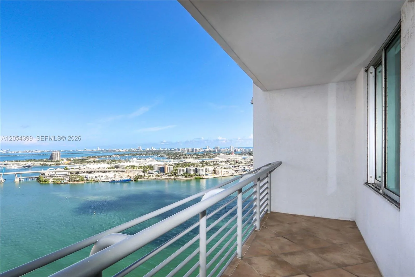 335 S Biscayne Blvd # 3510, Miami, FL 33131 photo 2