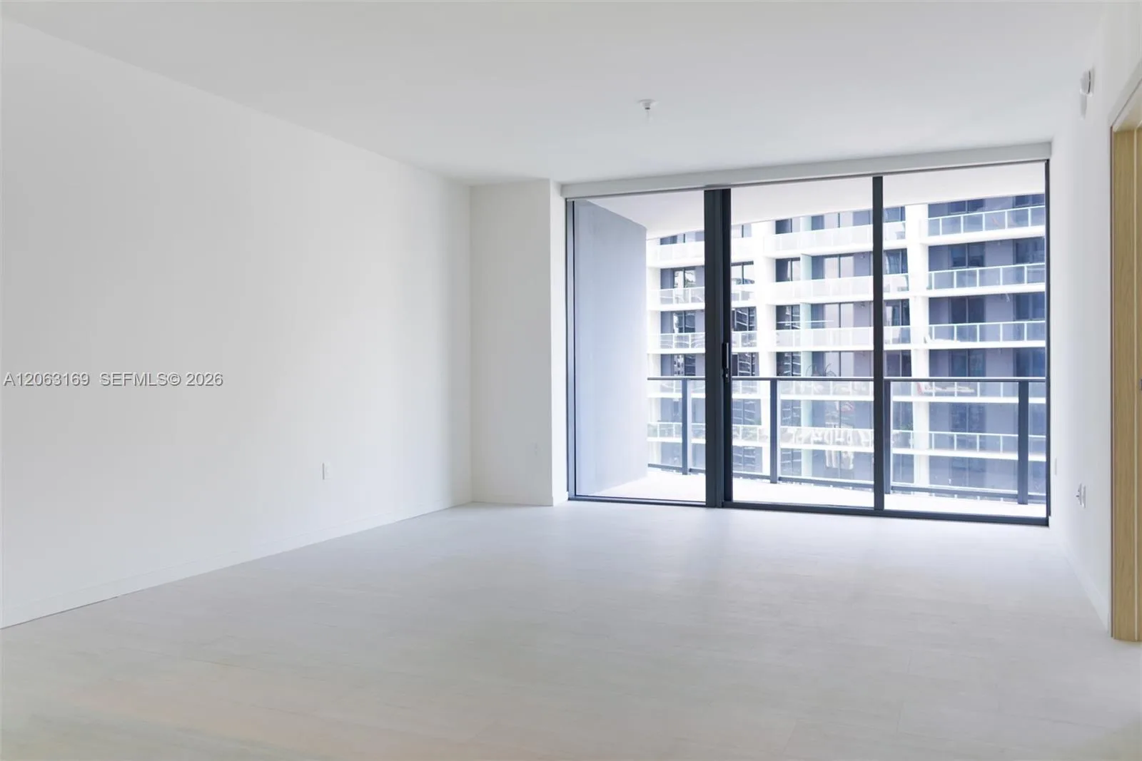 1000 Brickell Plz # 4205, Miami, FL 33131 photo 3