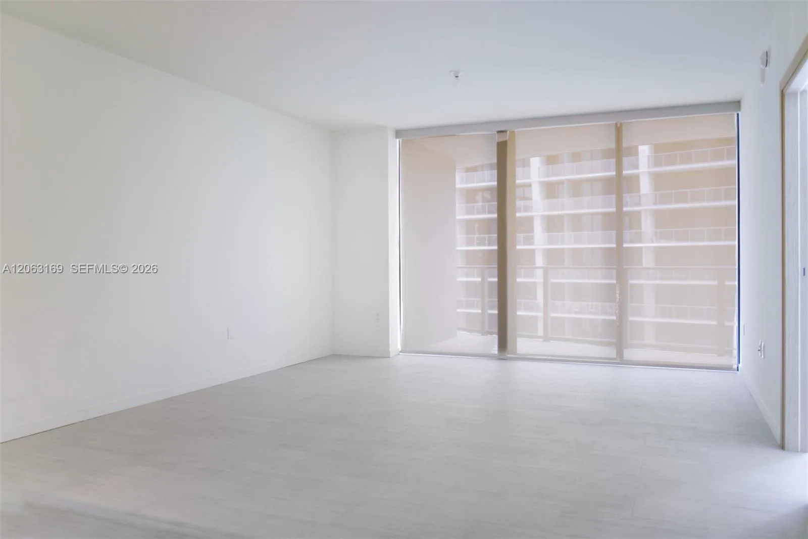 1000 Brickell Plz # 4205, Miami, FL 33131 photo 4