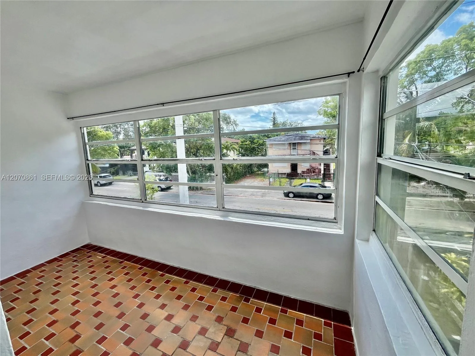 525 NE 65th St # B, Miami, FL 33138 photo 6