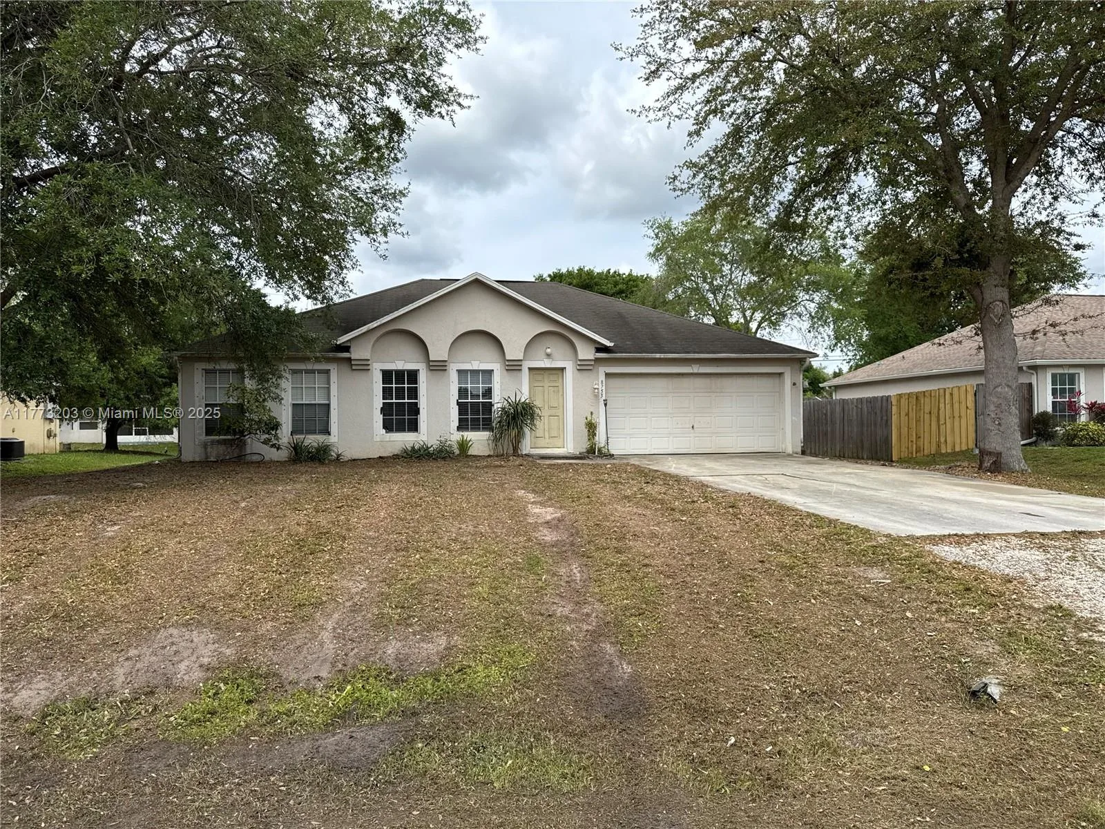 8755 103rd Ct, Vero Beach, FL 32967