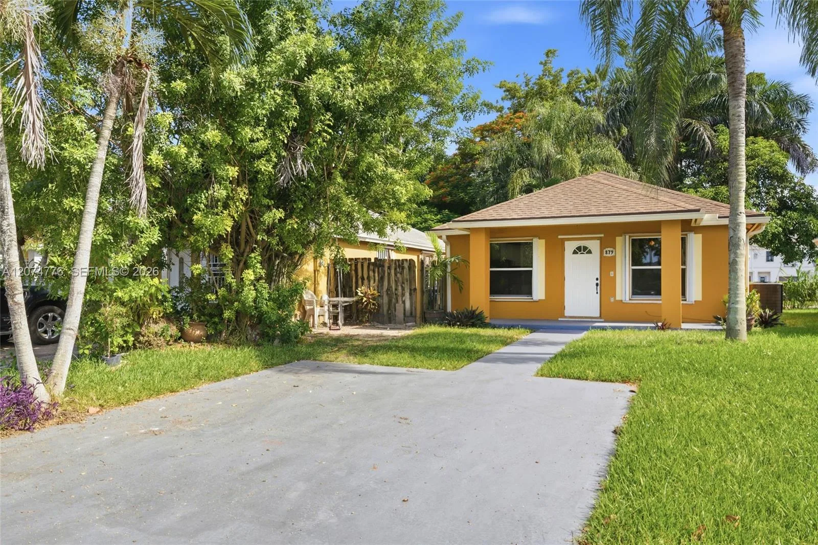 879 SW 10th St # 0, Florida City, FL 33034 photo 2