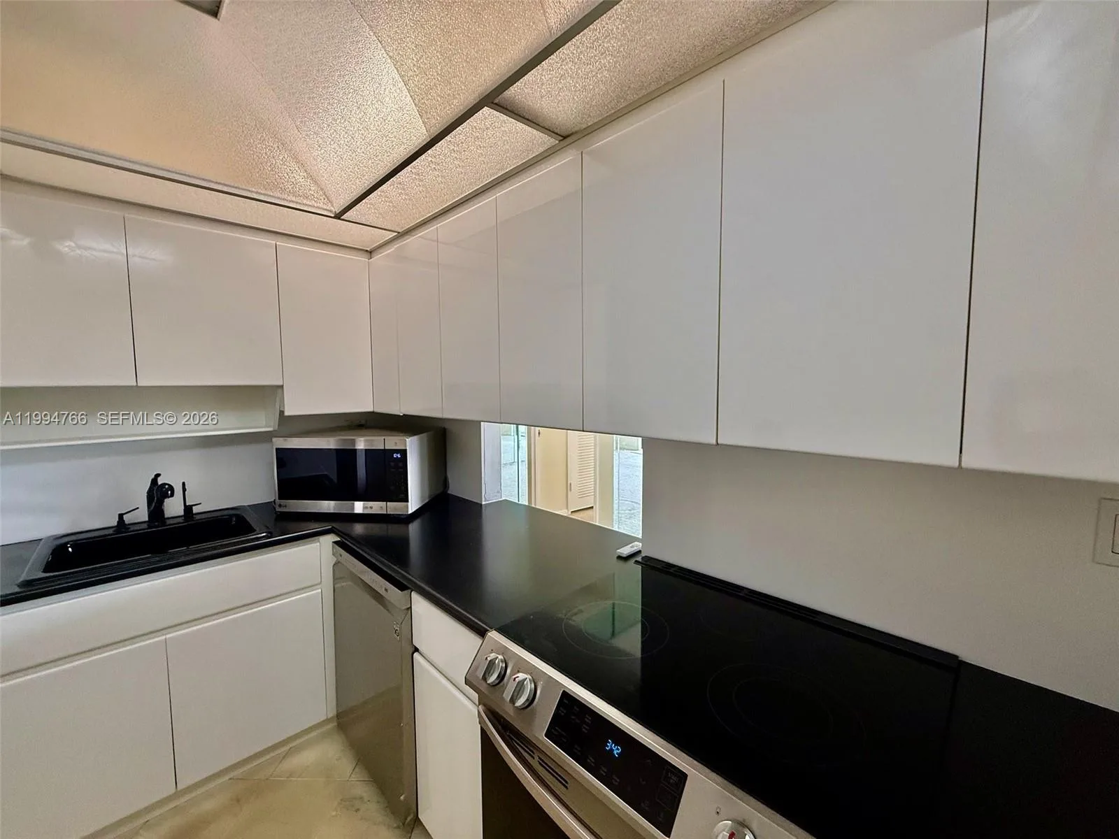 500 Three Islands Blvd # 314, Hallandale Beach, FL 33009 photo 4