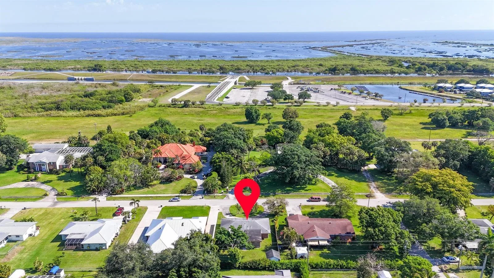 534 E Del Monte Avenue, Clewiston, FL 33440 photo 4