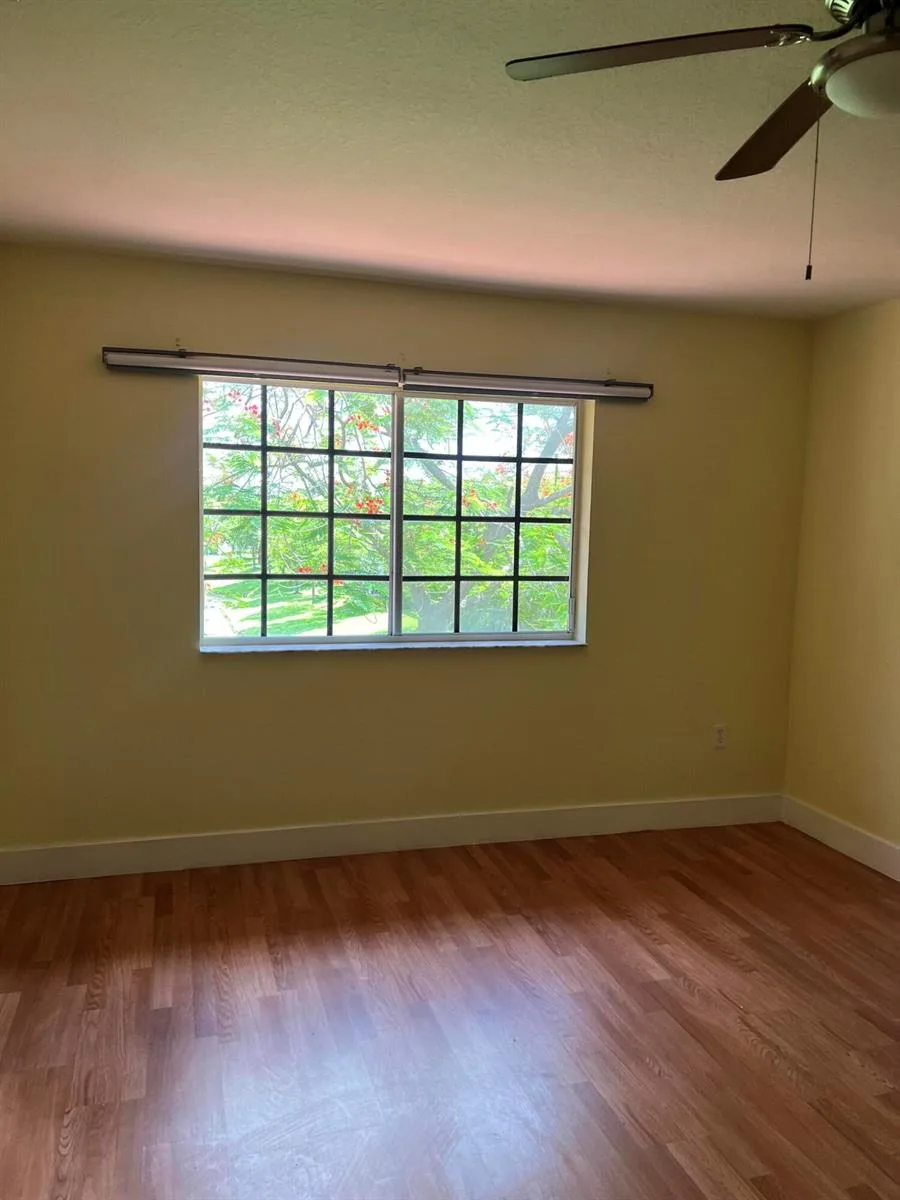 4113 Napoli Lake Drive, Riviera Beach, FL 33410 photo 6