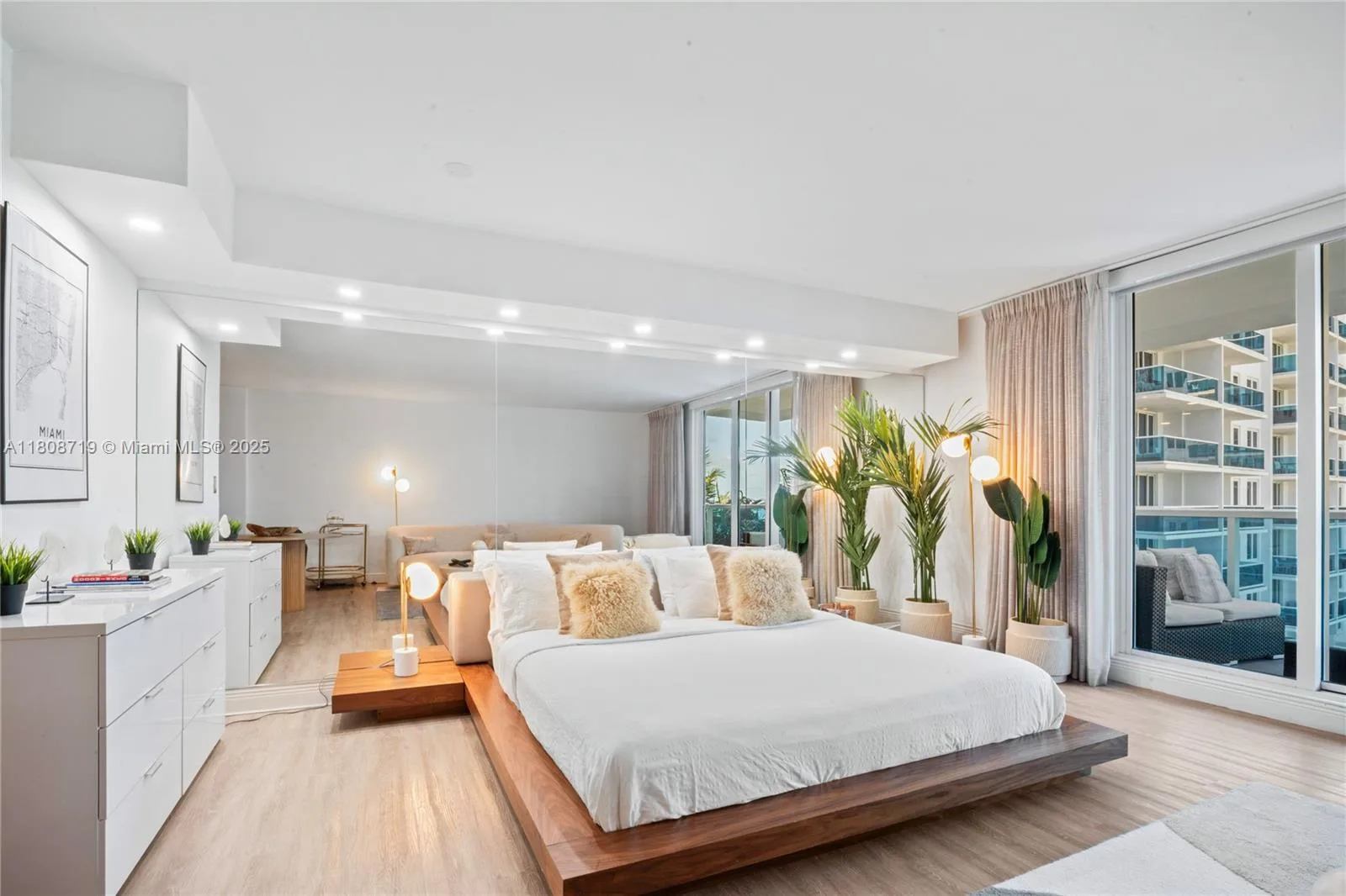 2301 Collins Ave # 720, Miami Beach, FL 33139 photo 10