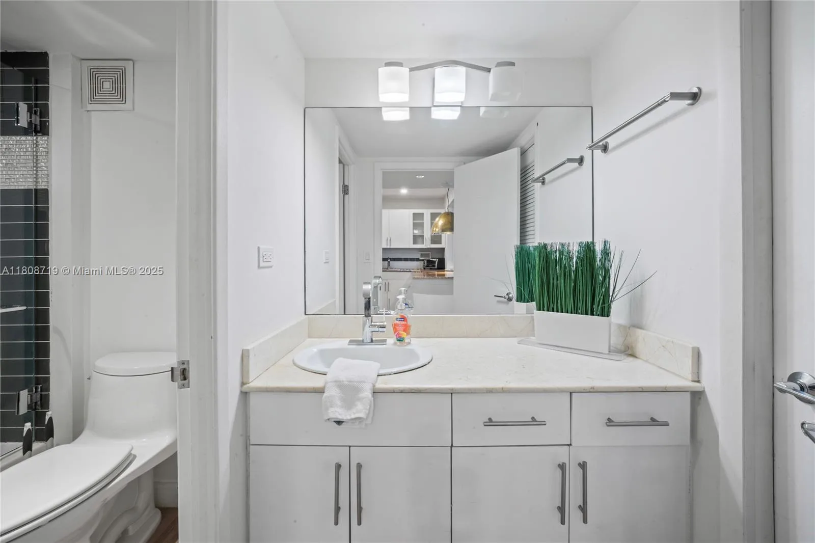 2301 Collins Ave # 720, Miami Beach, FL 33139 photo 12