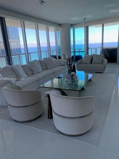 17121 Collins Ave # 2808, Sunny Isles Beach, FL 33160 photo 2