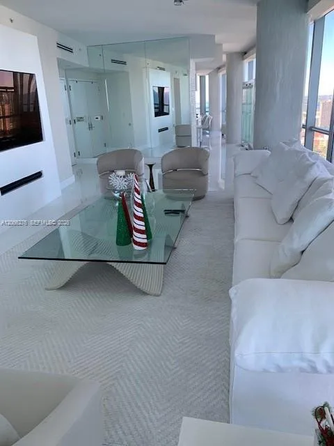 17121 Collins Ave # 2808, Sunny Isles Beach, FL 33160 photo 4