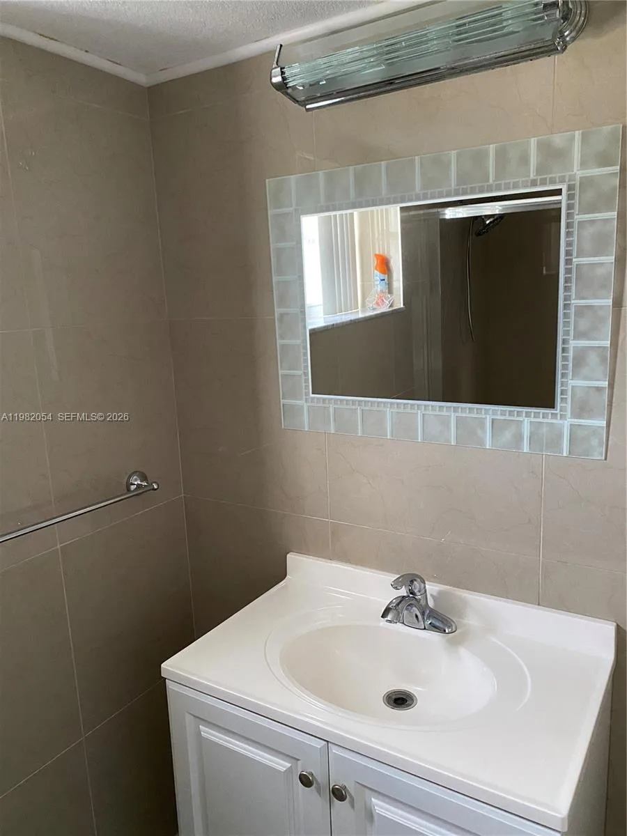 802 NE 26th Ave # 802, Hallandale Beach, FL 33009 photo 5