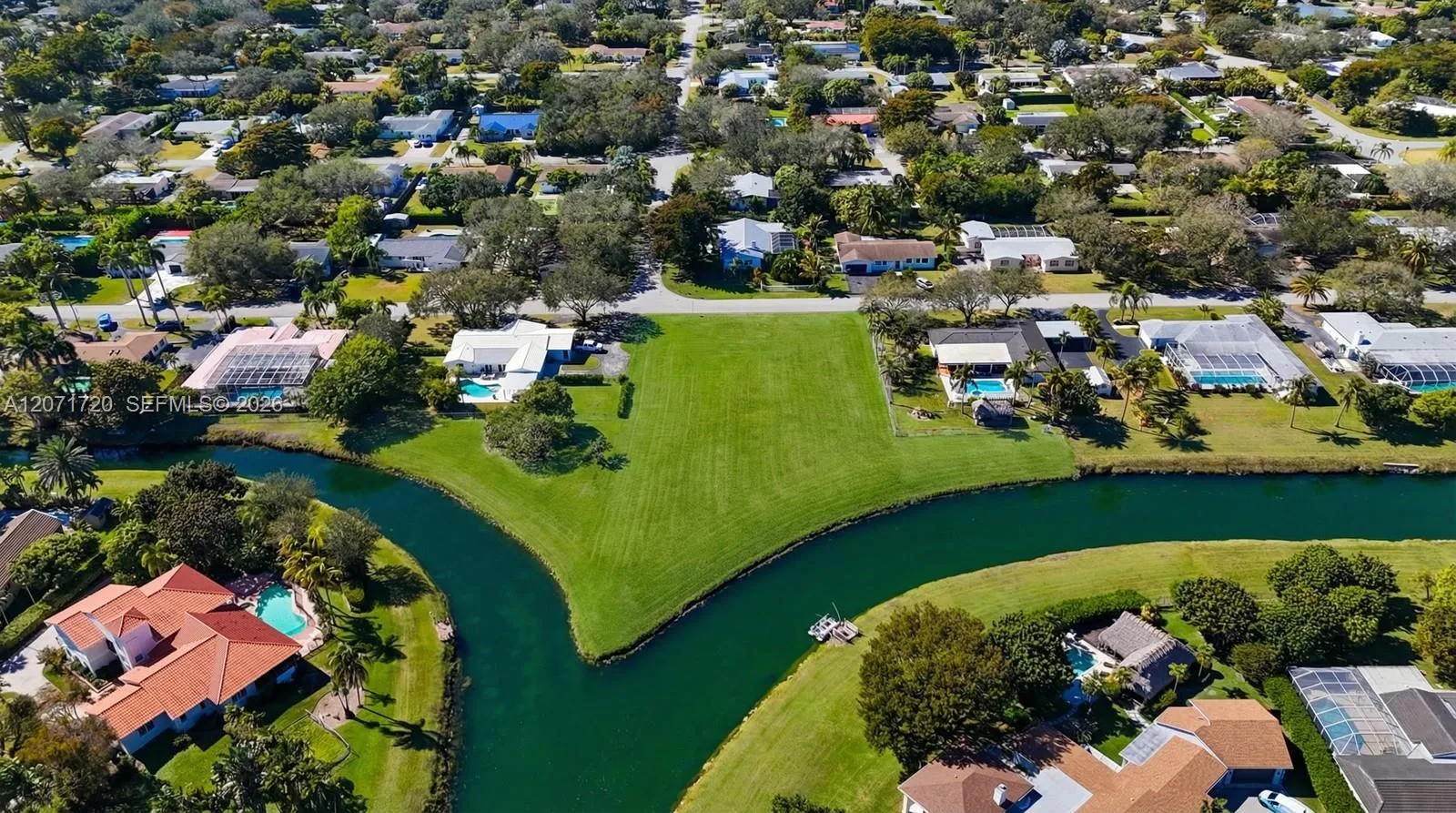17325 SW 84 Ave, Palmetto Bay, FL 33157