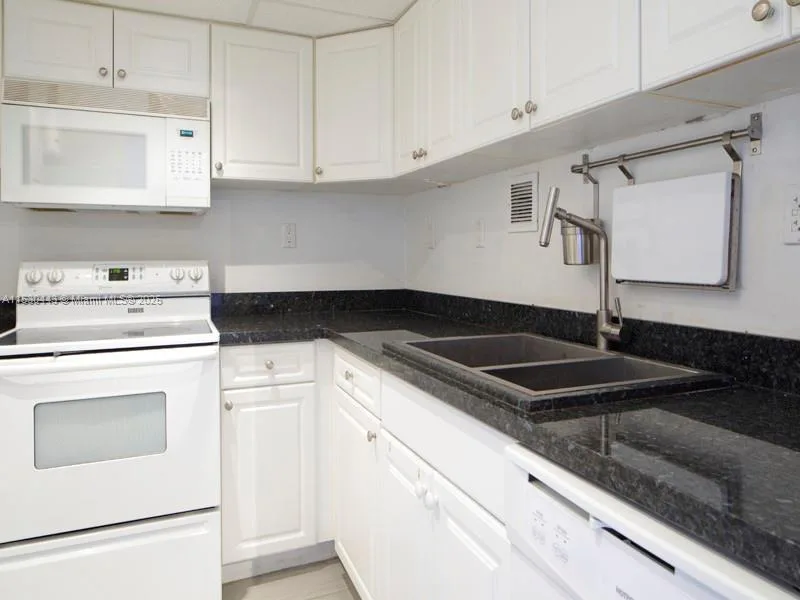 1200 West Ave # 202, Miami Beach, FL 33139 photo 11