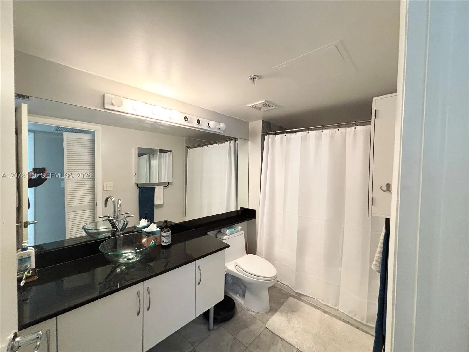 31 SE 5th St # 2805, Miami, FL 33131 photo 12