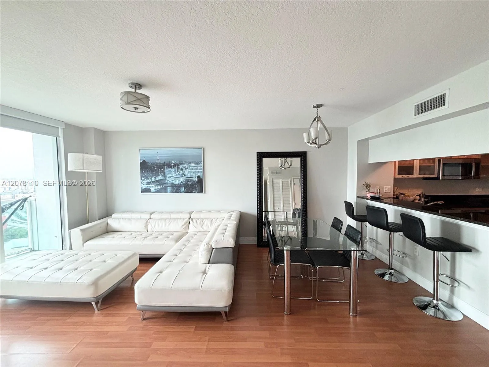 31 SE 5th St # 2805, Miami, FL 33131 photo 6