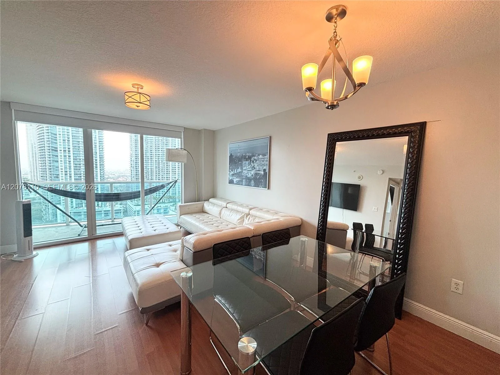 31 SE 5th St # 2805, Miami, FL 33131 photo 8