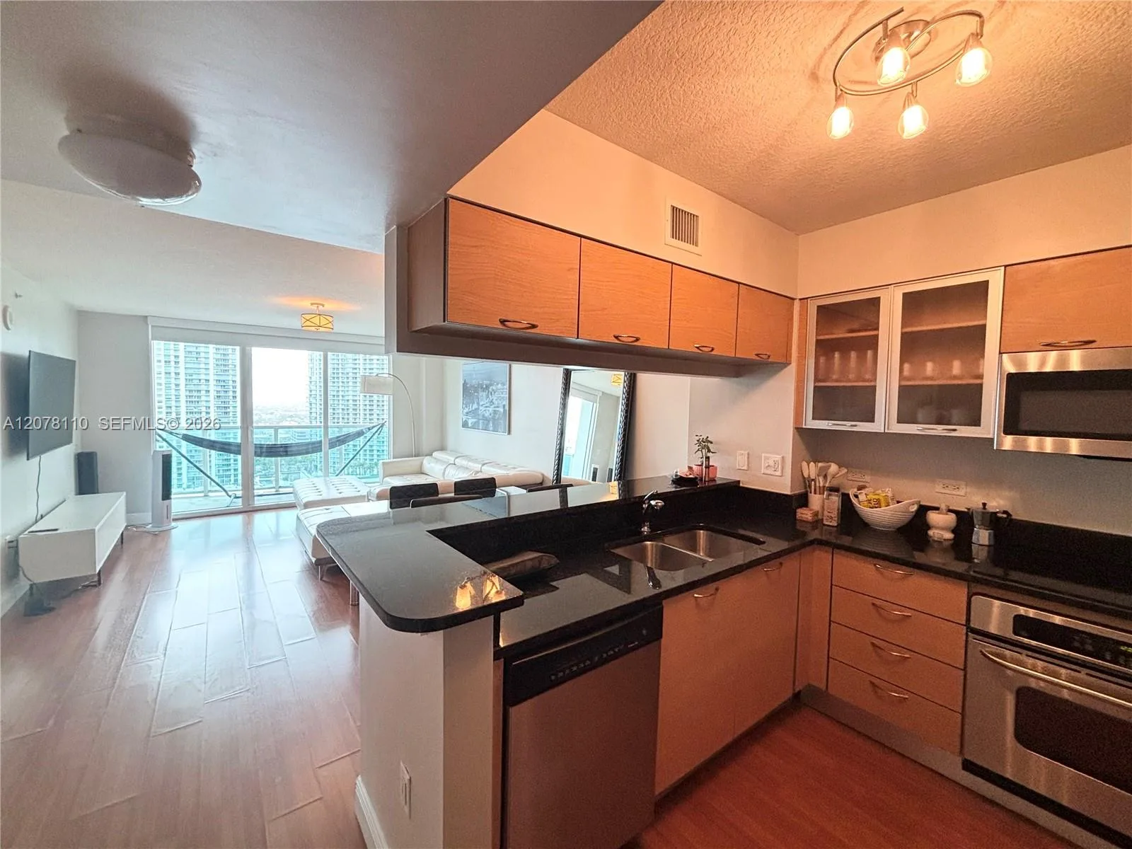 31 SE 5th St # 2805, Miami, FL 33131 photo 9