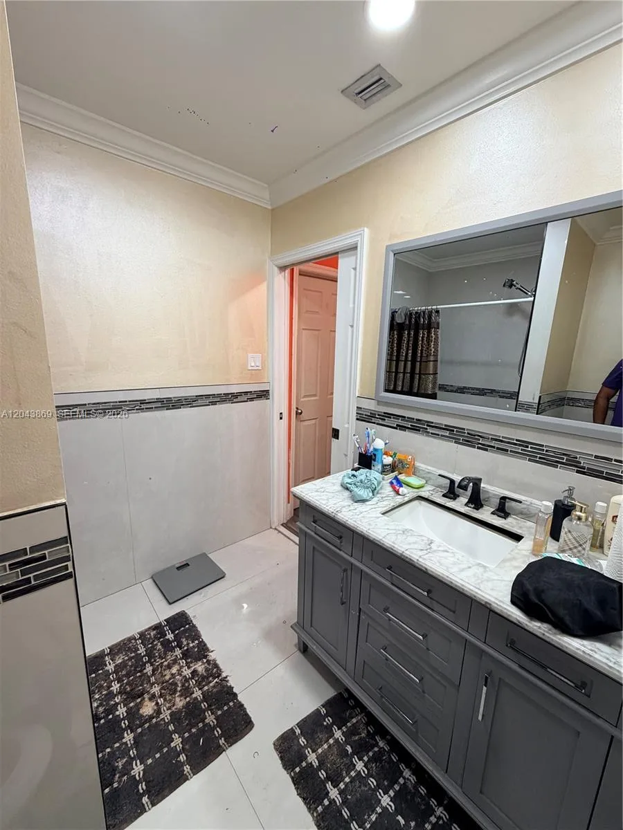 13105 NW 12th Ave, North Miami, FL 33168 photo 11