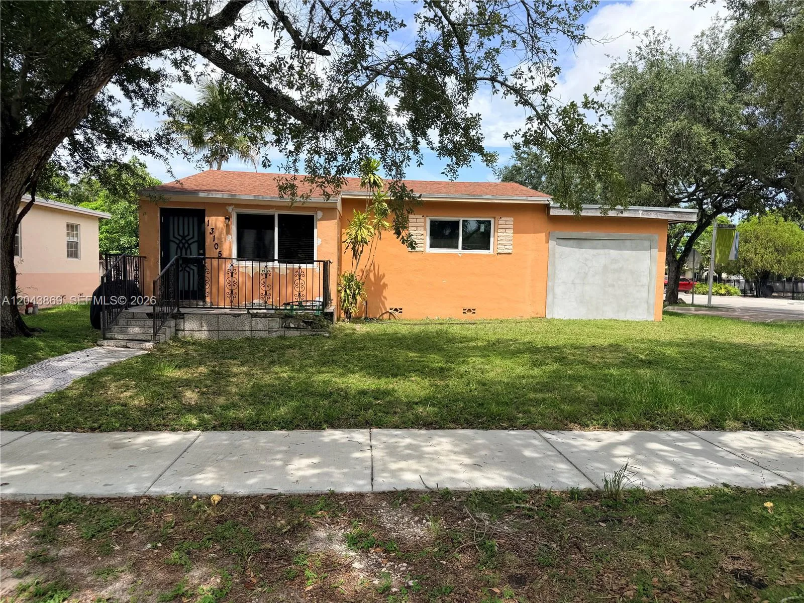 13105 NW 12th Ave, North Miami, FL 33168 photo 2