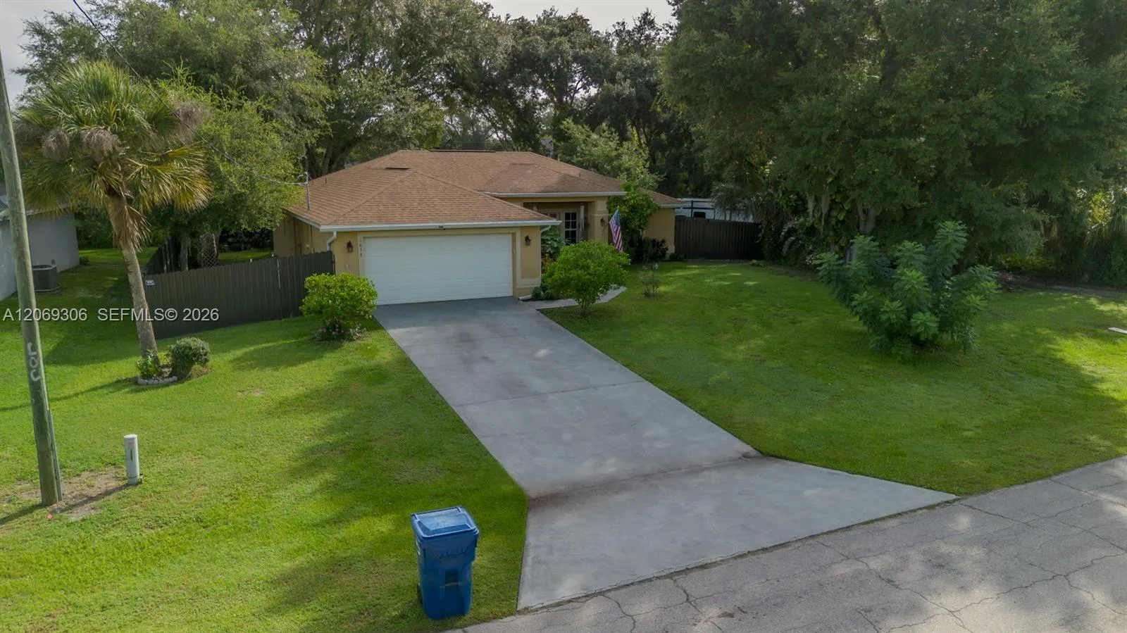 1098 Mission LN, Other City - In The State Of Florida, FL 33935 — zdjęcie 3