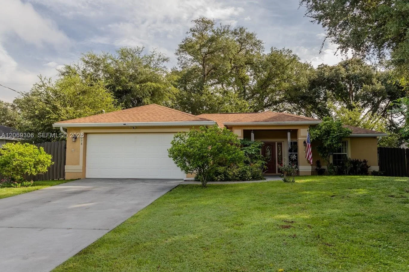 1098 Mission LN, Other City - In The State Of Florida, FL 33935 — zdjęcie 4