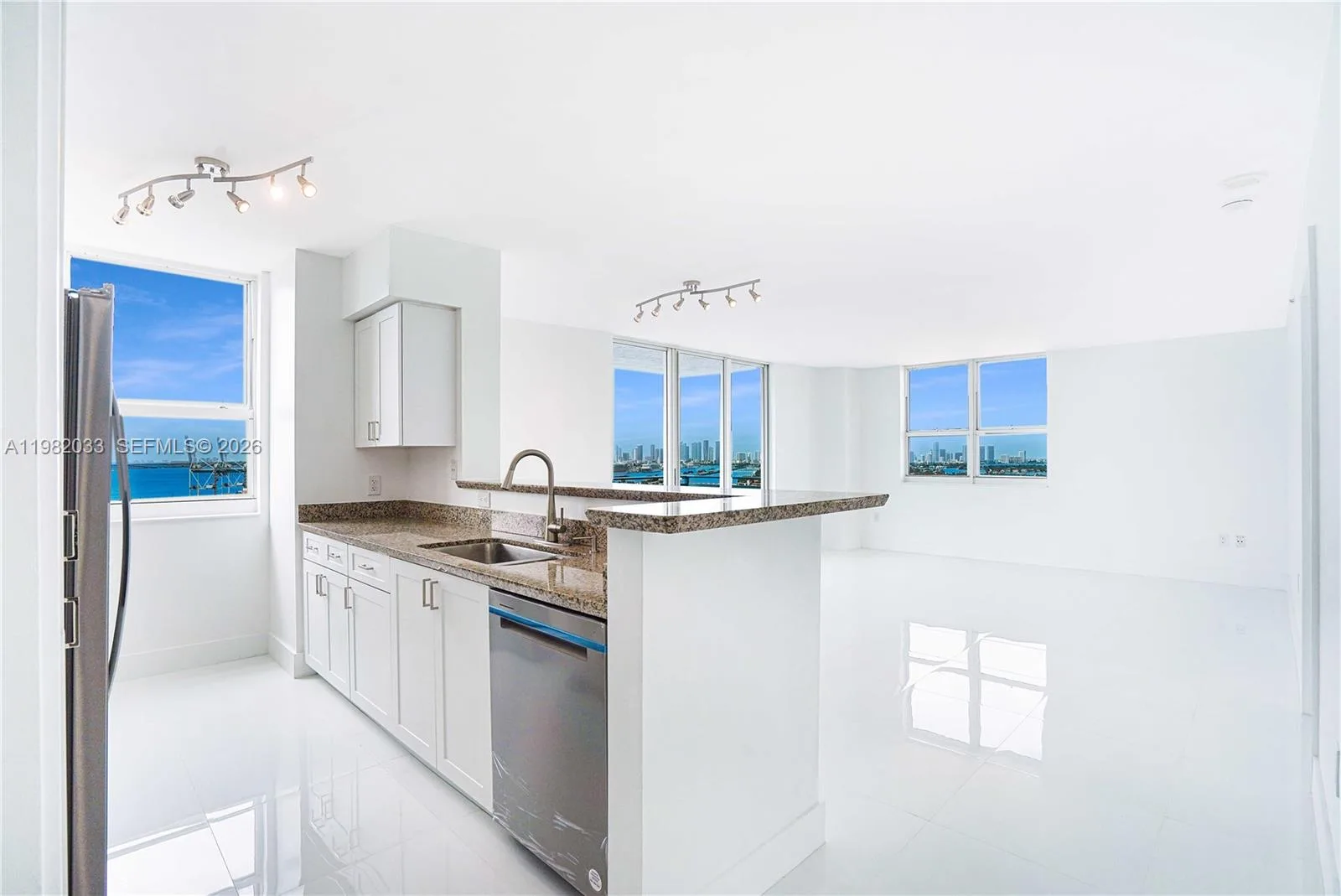 90 Alton Rd # 2212, Miami Beach, FL 33139 photo 8