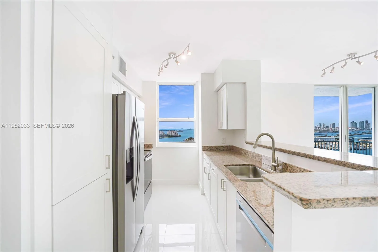 90 Alton Rd # 2212, Miami Beach, FL 33139 photo 9