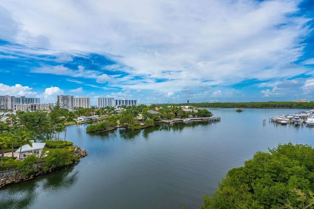 300 Sunny Isles Blvd # 4-1808, Sunny Isles Beach, FL 33160