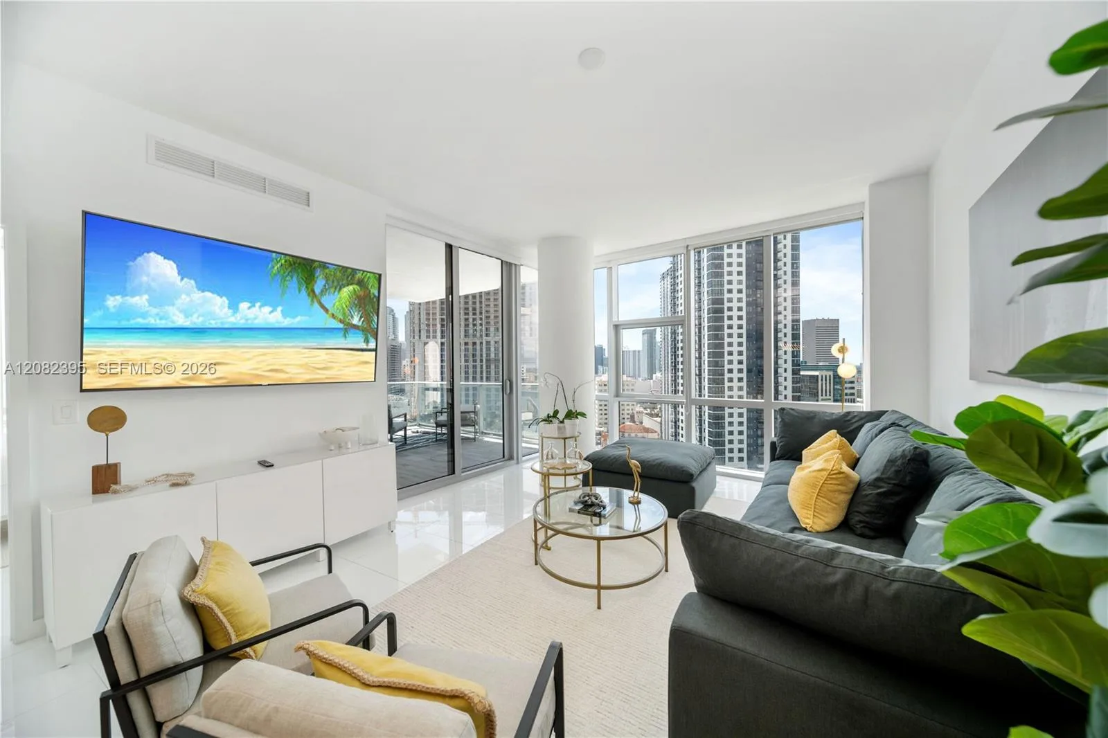 851 NE 1st Ave # 2011, Miami, FL 33132