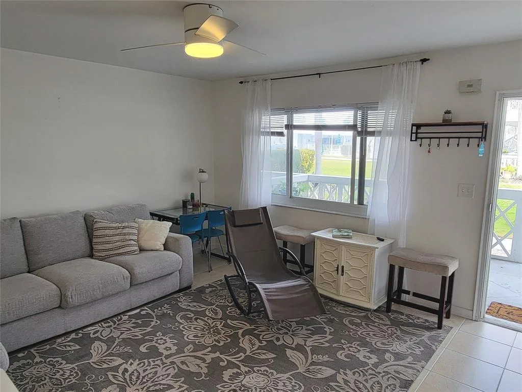 2170 NE 51ST Court # B7, Fort Lauderdale, FL 33308 photo 5