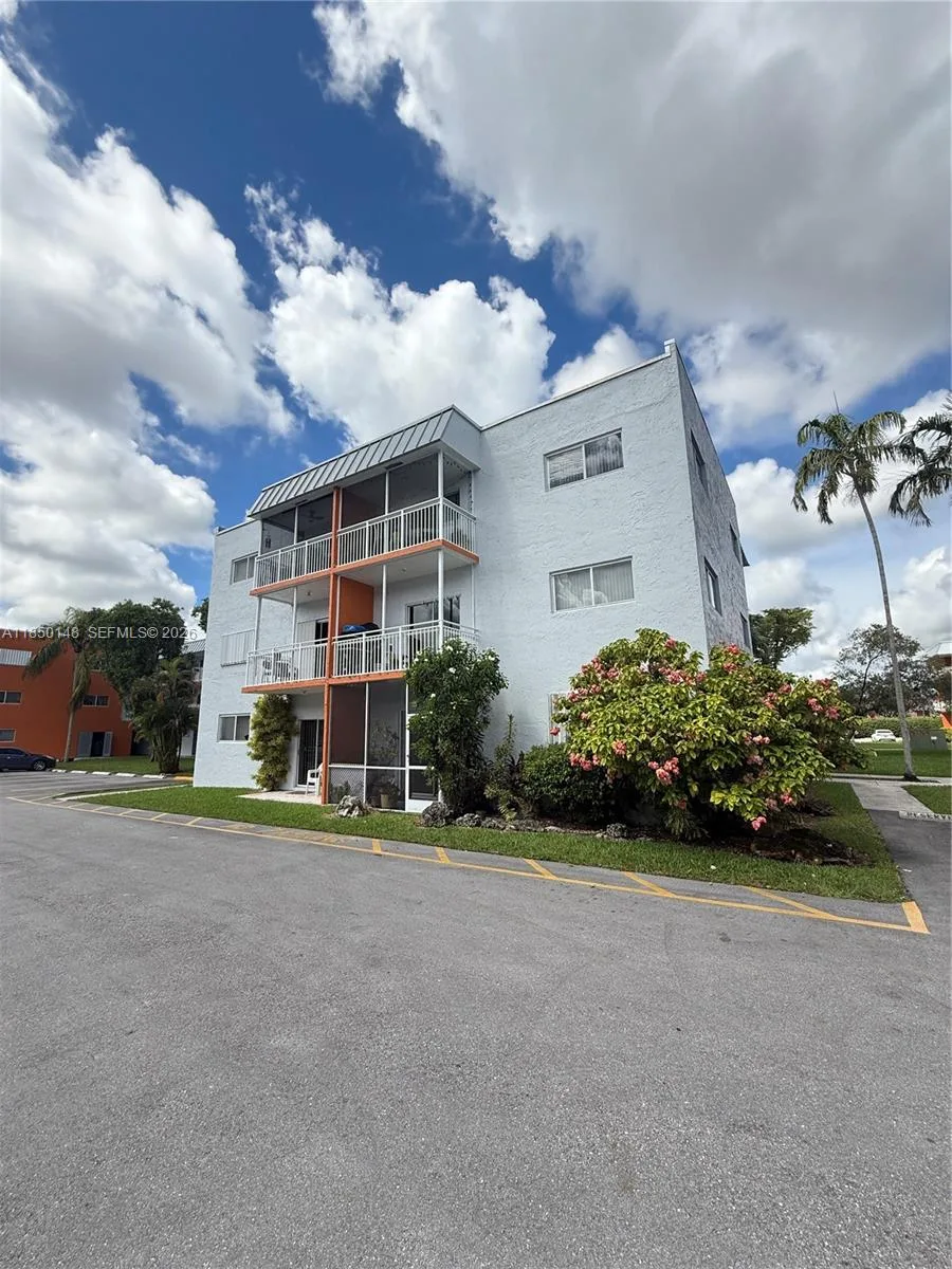 11309 SW 200th St # C213, Miami, FL 33157