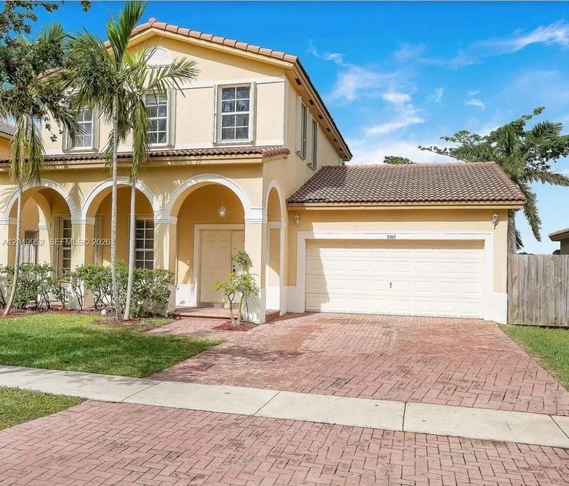 3965 NE 15th St, Homestead, FL 33033