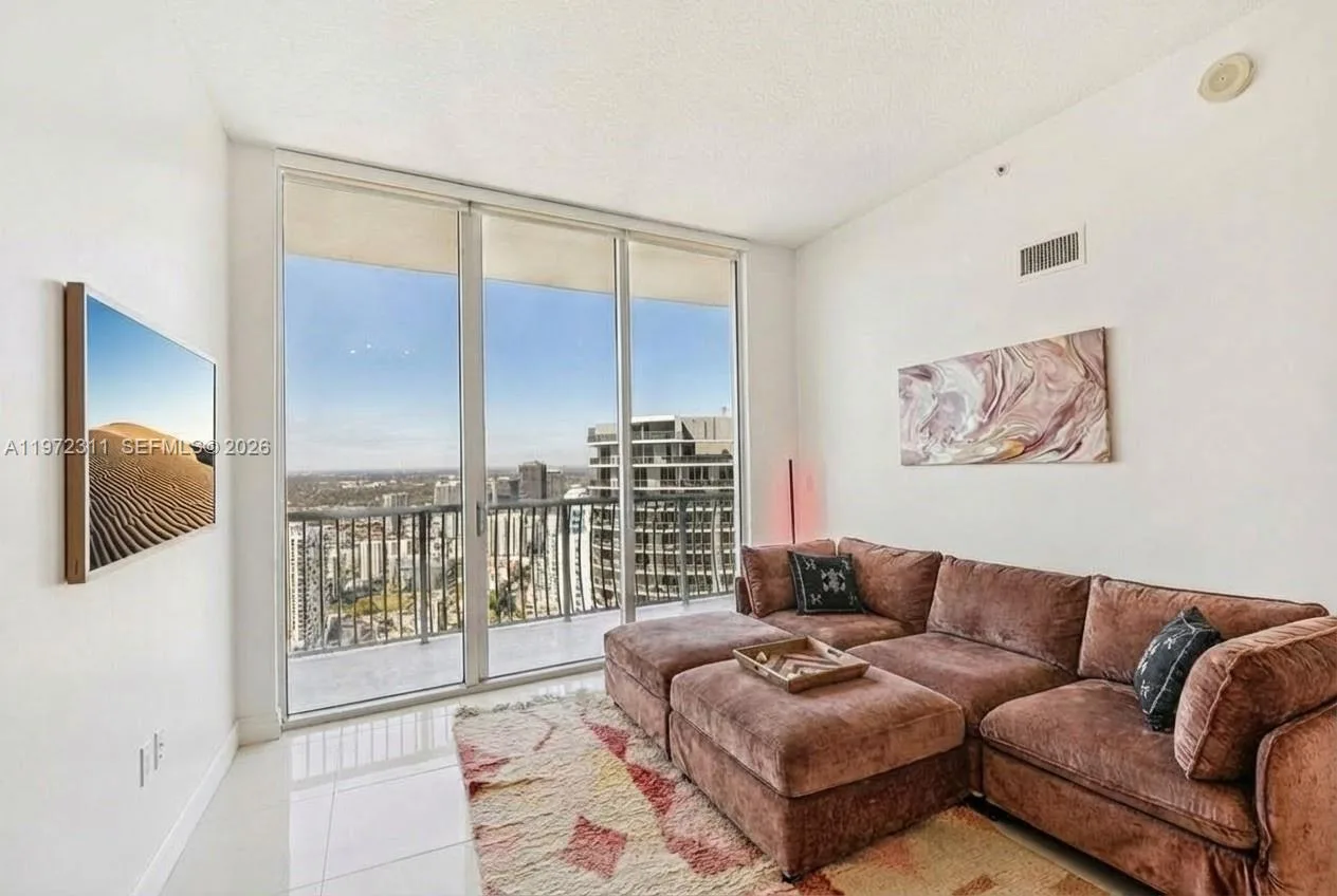 1750 N Bayshore Dr # 5611, Miami, FL 33132 photo 10