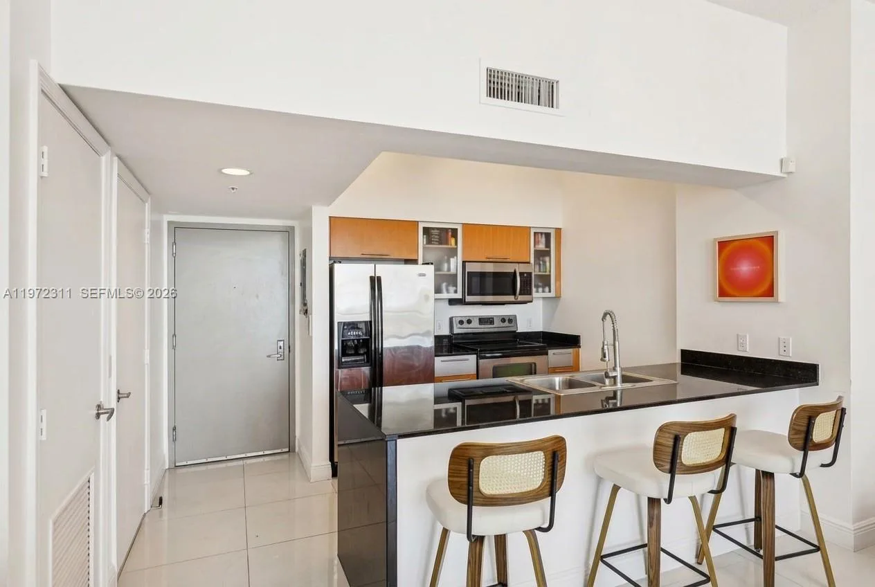 1750 N Bayshore Dr # 5611, Miami, FL 33132 photo 7
