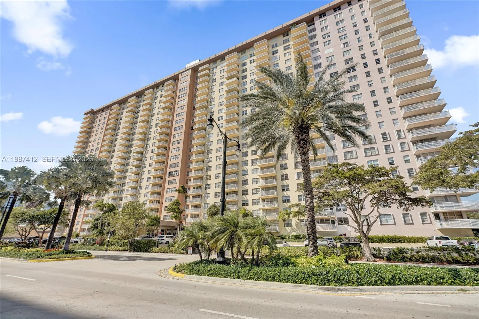 251 174th St # 614, Sunny Isles Beach, FL 33160