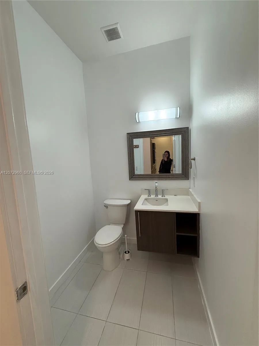 7661 NW 107th Ave # 813, Doral, FL 33178 photo 2