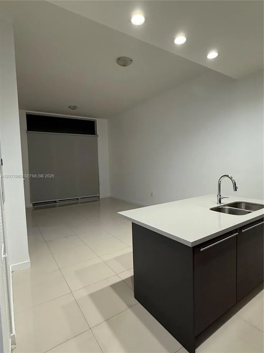 7661 NW 107th Ave # 813, Doral, FL 33178 photo 5