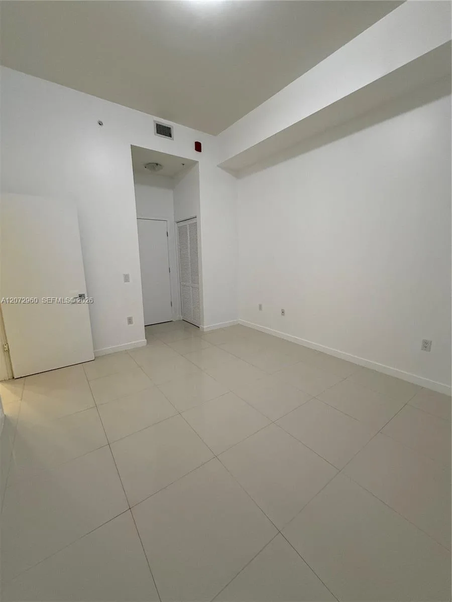 7661 NW 107th Ave # 813, Doral, FL 33178 photo 9