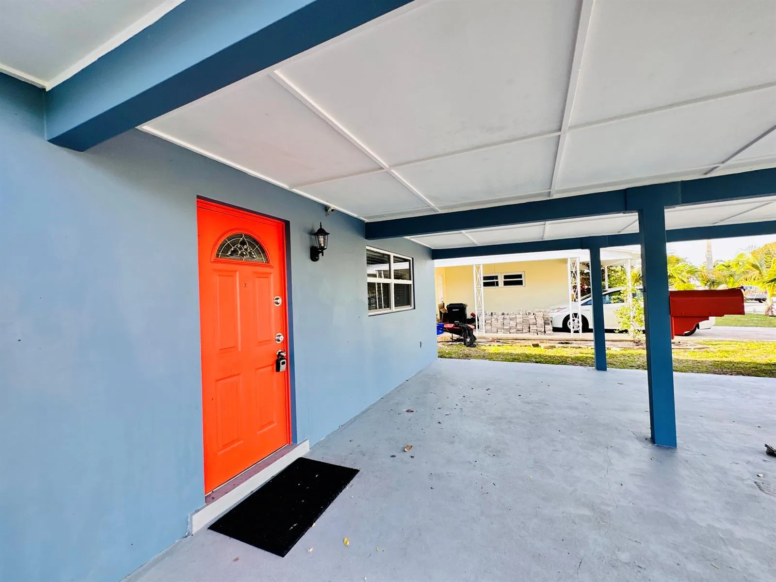 1118 N E Street, FL 33460 photo 2