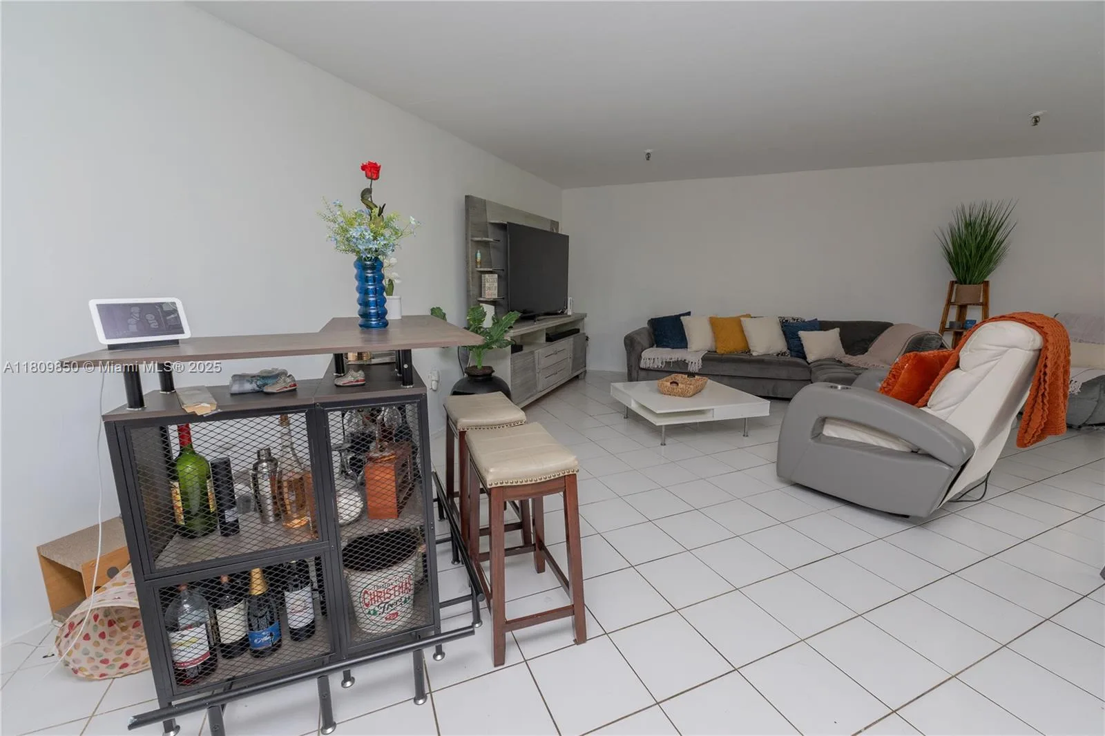 665 NE 195th St # 419, Miami, FL 33179 photo 7