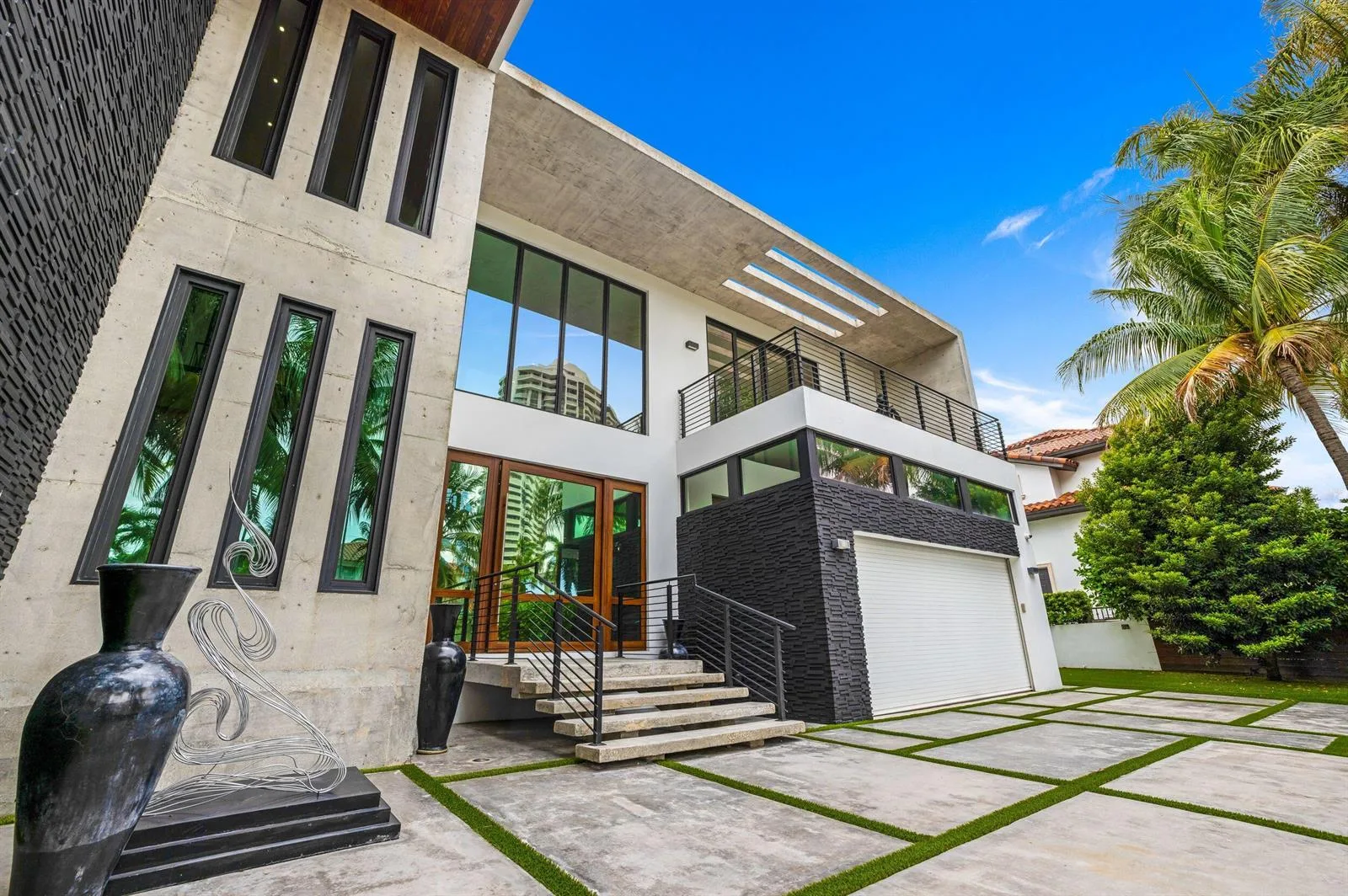 3462 NE 171st Street, North Miami Beach, FL 33160