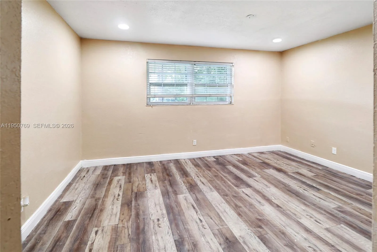 6120 SW 19th St, North Lauderdale, FL 33068 photo 12